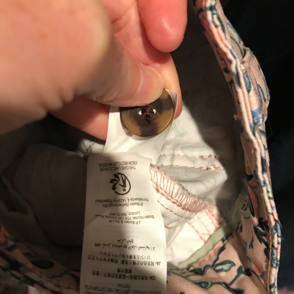 Boden Paisley khaki style cropped pants - Picture 11 of 13